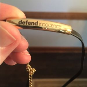 🌟FINAL MARKDOWN 🌟Younique bracelet/choker